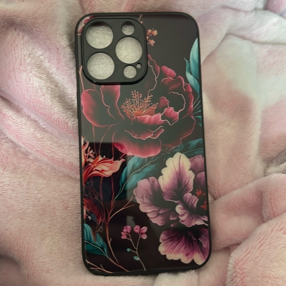 NWOT iPhone 15 Pro Max Colorful Flowers Hard Shell Case